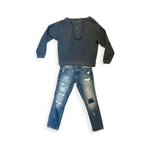 Zara Relaxed fit Medium rise distressed jeans size 4, NWOT